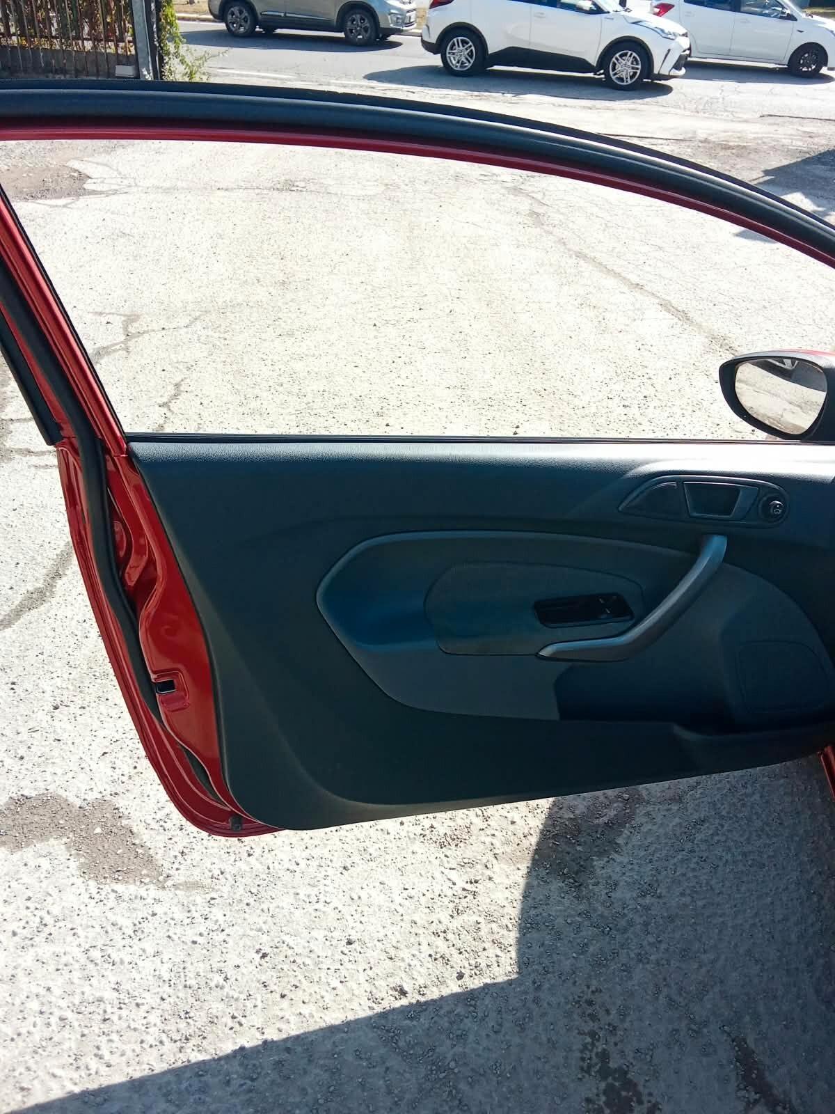 Ford Fiesta Fiesta+ 1.4 TDCi 68CV 3 porte