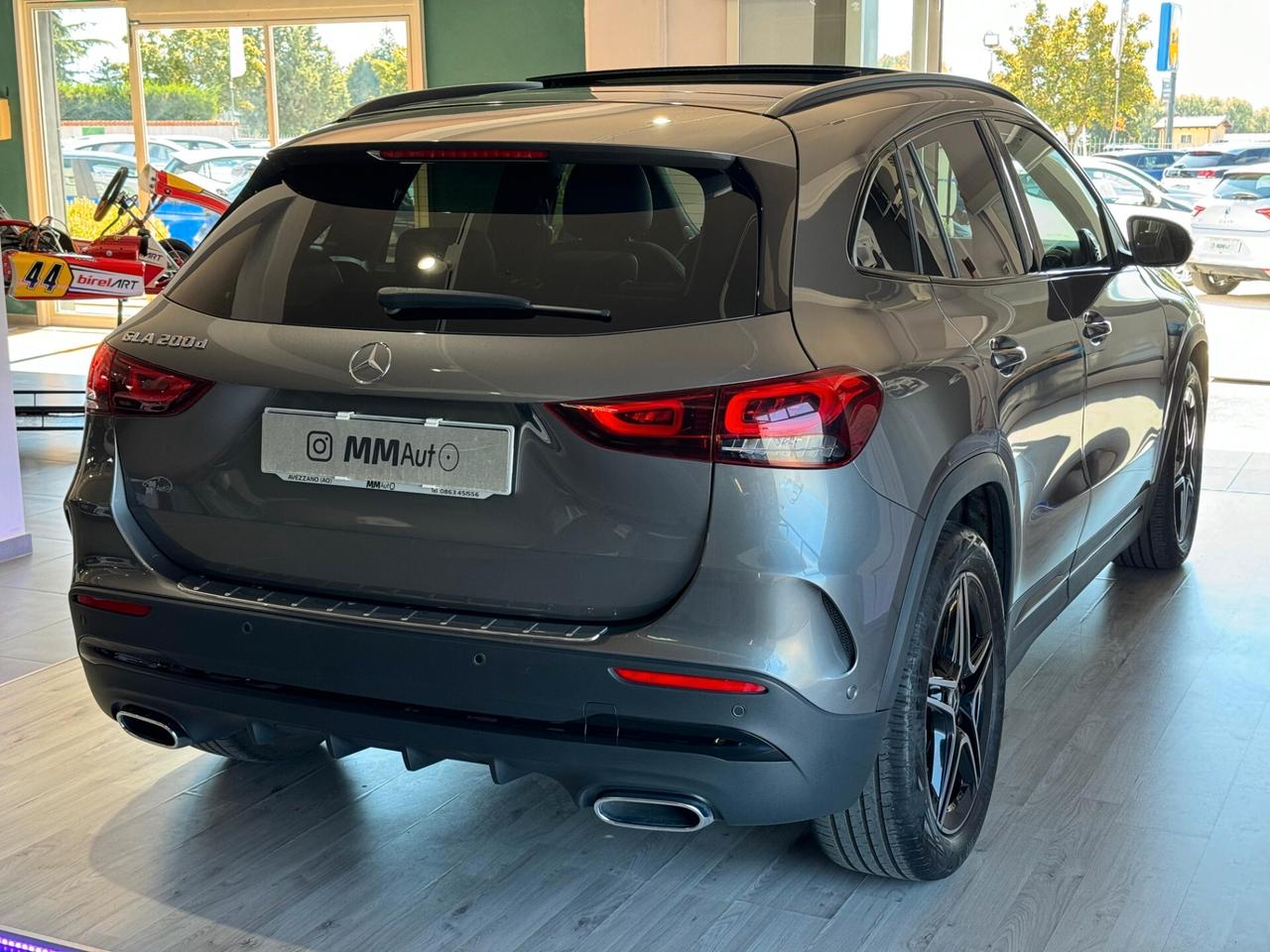 Mercedes-benz GLA 200d Automatic Premium AMG Night Edition