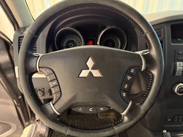 MITSUBISHI Pajero 3.2 DI-D 16V 3p. Intense DPF *NUR HÄNDLER