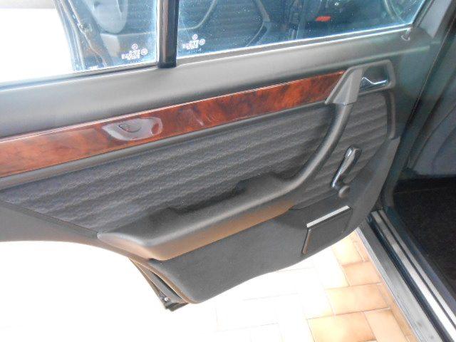 MERCEDES-BENZ 200 E cat STORICA!