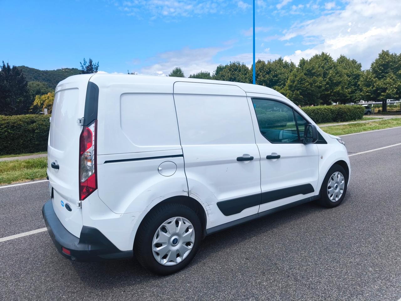 FORD CONNECT 1,5 TDCI- EURO6- TRE POSTI-IVA COMPRESA