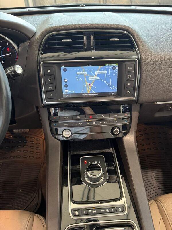 JAGUAR F-PACE 2.0d 180cv AUTOMATICA