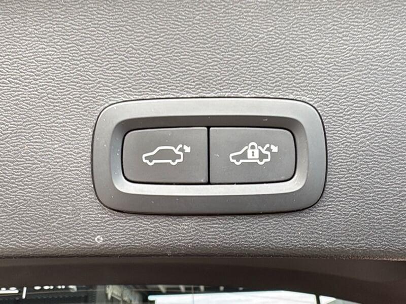 Volvo XC40 XC40 2.0 b3 Core auto