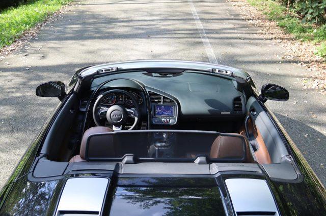 AUDI R8 Spyder 5.2 V10 FSI quattro R tronic