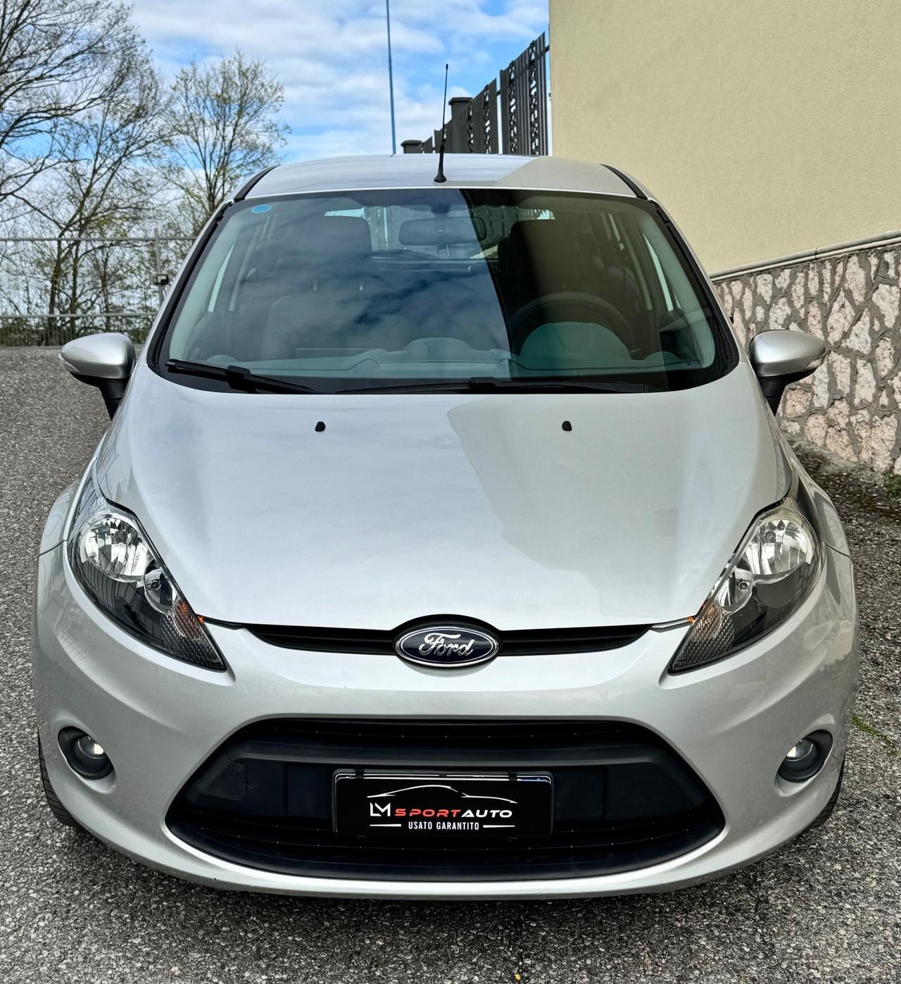 Ford Fiesta 1.2 ideale neopat garanzia 12 mesi
