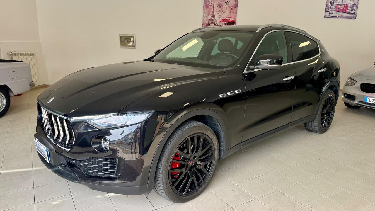 Maserati Levante V6 Diesel 275 CV AWD