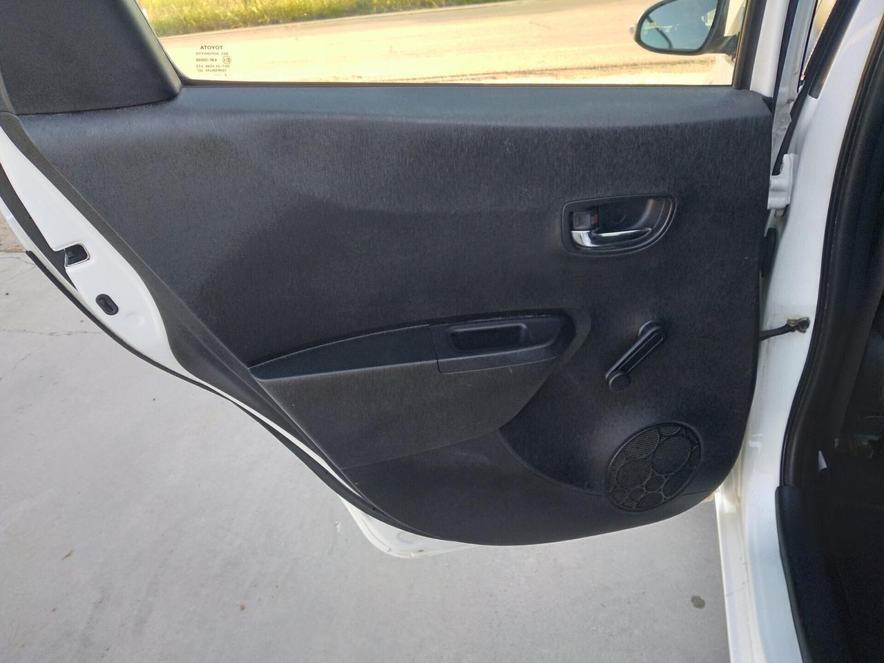 Toyota Yaris 1.4 D-4D 5 porte Lounge
