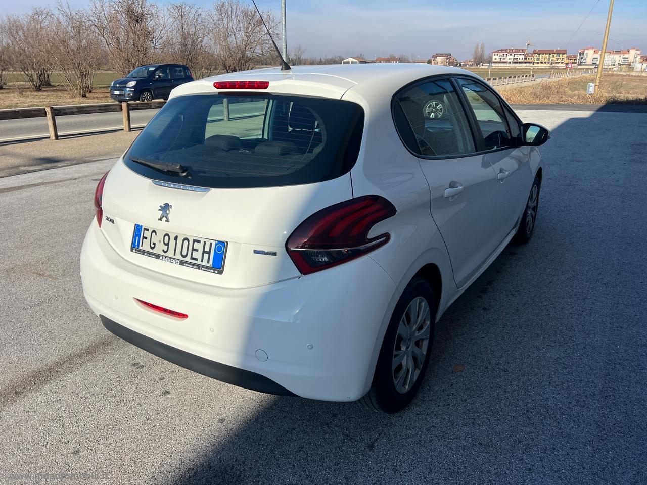 PEUGEOT 208 PureTech 68 5p. Access DISTRIBUZIONE ESEGUITA