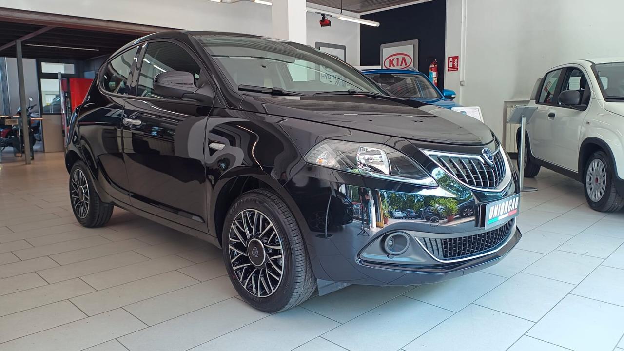 Lancia Ypsilon 1.2 69 CV 5 porte GPL Gold