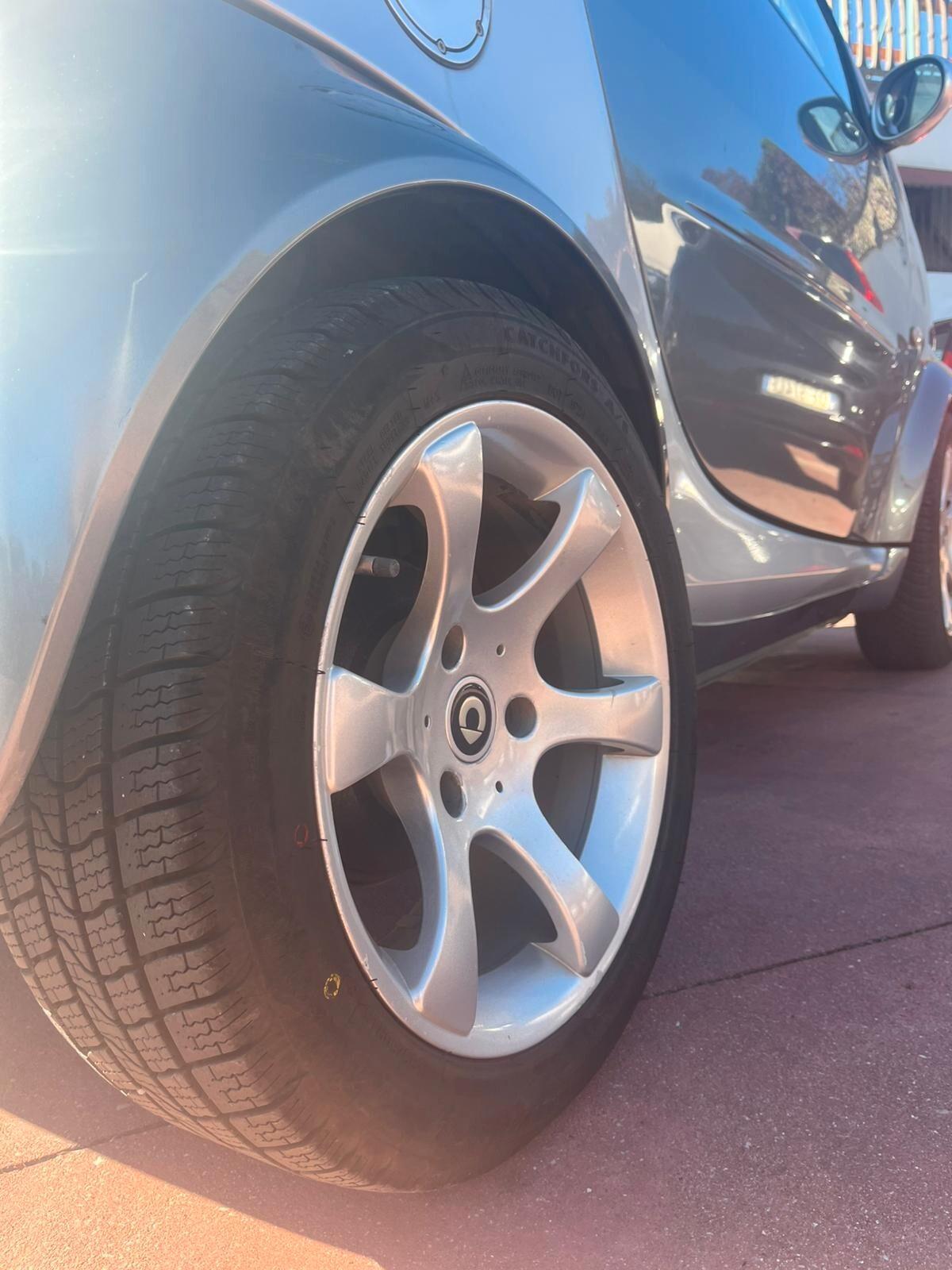 Smart ForTwo 700 coupé pure (45 kW)