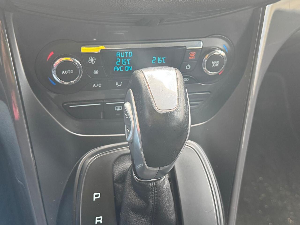 Ford Kuga 2.0 TDCI 163 CV 4WD Powershift Titanium