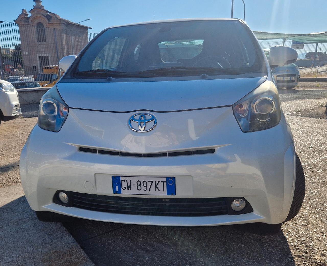 Toyota iQ 1.0 Sol
