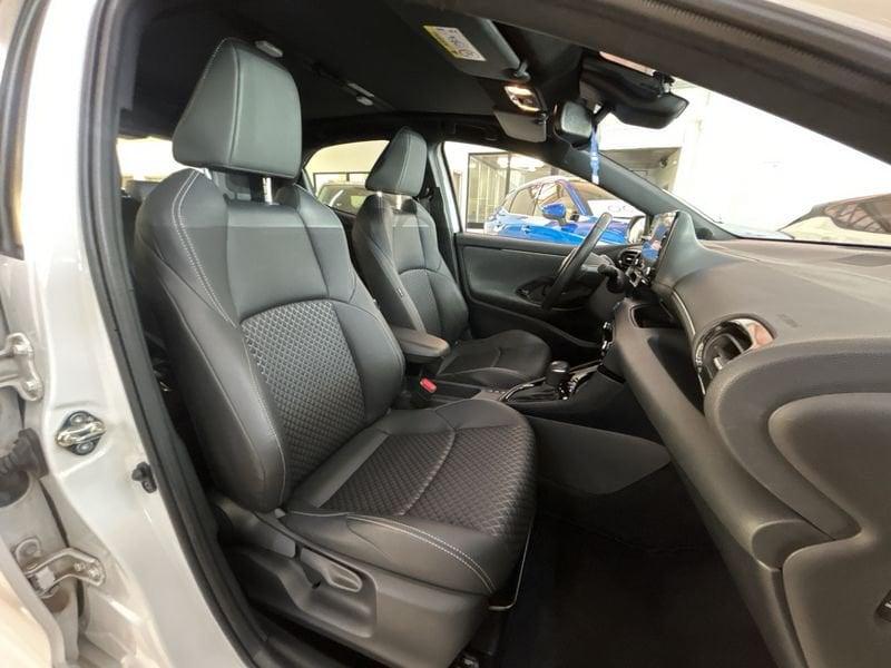 Toyota Yaris Hybrid Lounge MY22