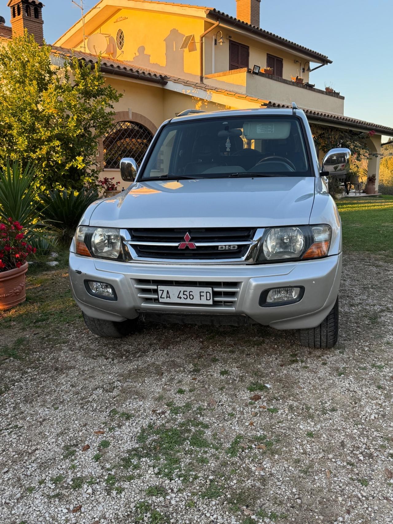 Mitsubishi Pajero 3.2 16V DI-D 5p. GLS2