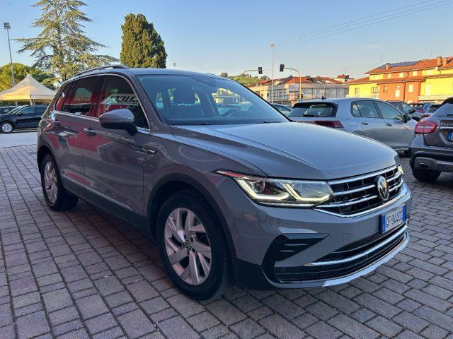 VOLKSWAGEN Tiguan 2.0 TDI 150 CV SCR DSG Elegance