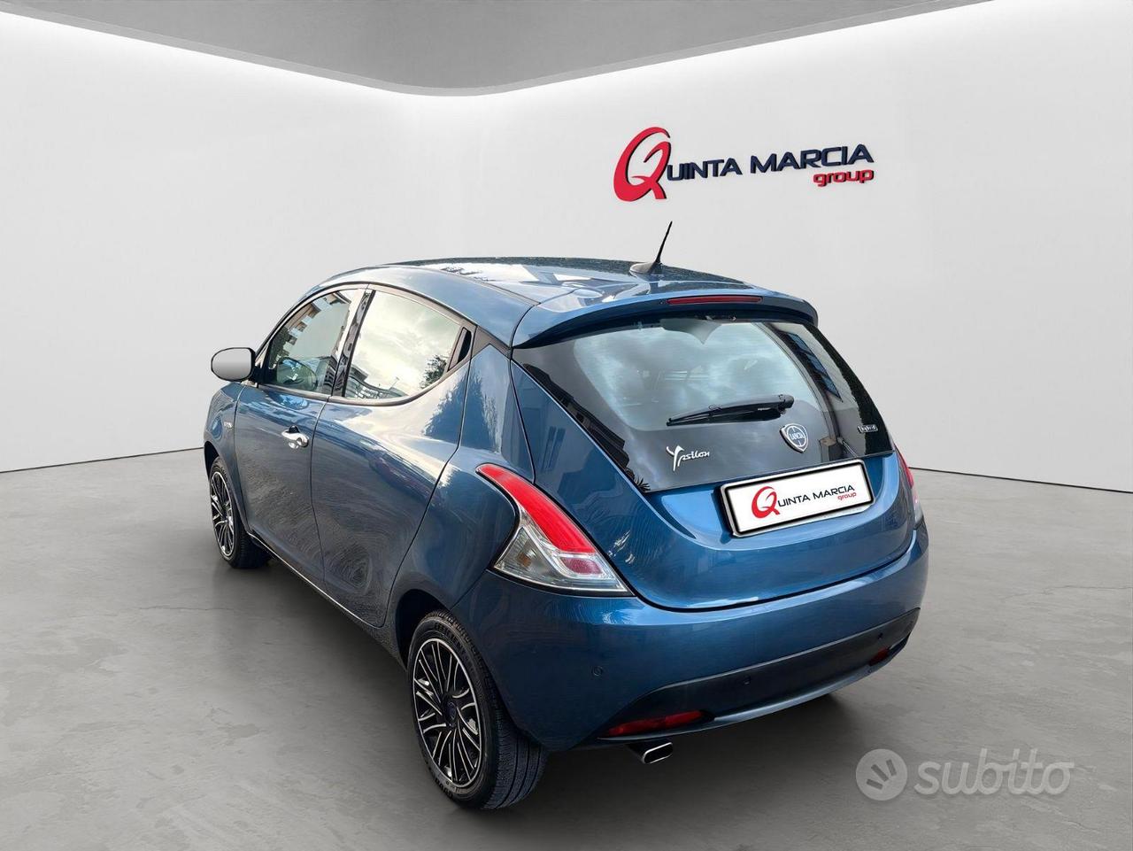 Lancia Ypsilon 1.0 FIREFLY HYBRID - UCONNECT TOUCH