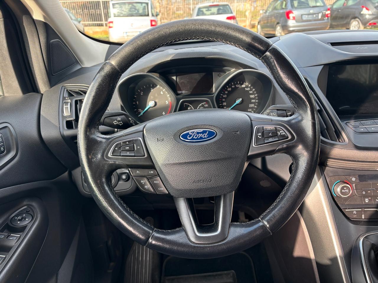 Ford Kuga 1.5 TDCI 120 CV S&S 2WD Titanium