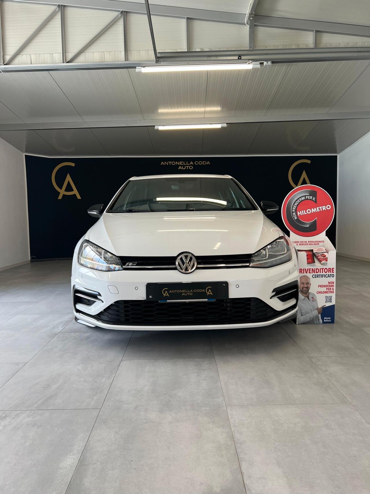 Volkswagen Golf 2.0 TDI DSG 5p. R-LINE