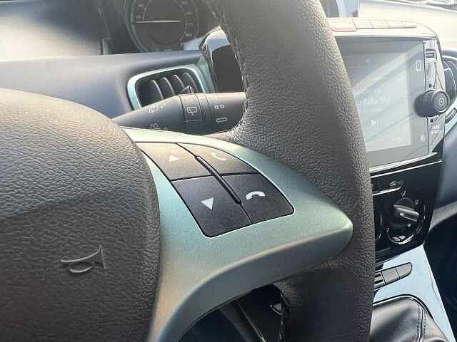 Lancia Ypsilon 1.0 FireFly 5 porte S&S Hybrid Platino