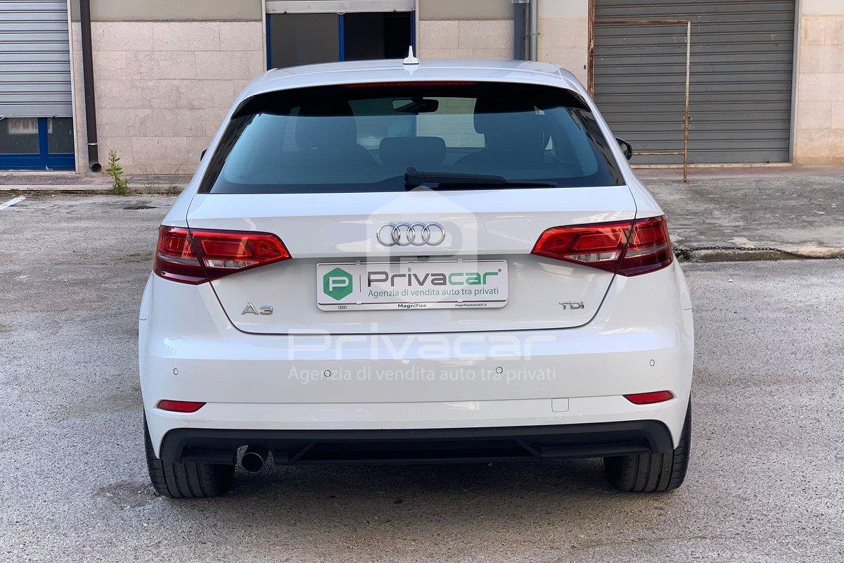 AUDI A3 SPB 1.6 TDI S tronic Business