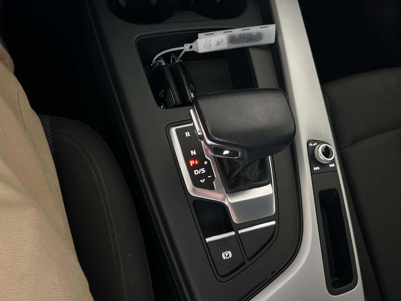 Audi A4 Avant 35 TFSI S tronic Business Advanced