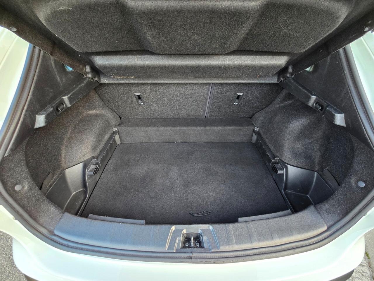 NISSAN QASHQAI RESTYLING CON SOLI 137.000KM NUOVA
