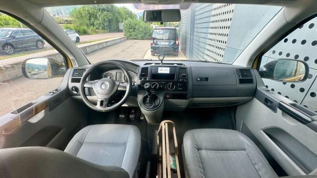VOLKSWAGEN T5 Transporter