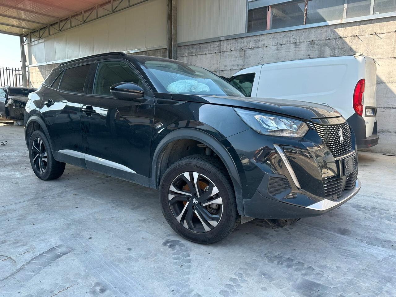 Peugeot 2008 BlueHDi 130 S&S EAT8 Allure SINISTRATA
