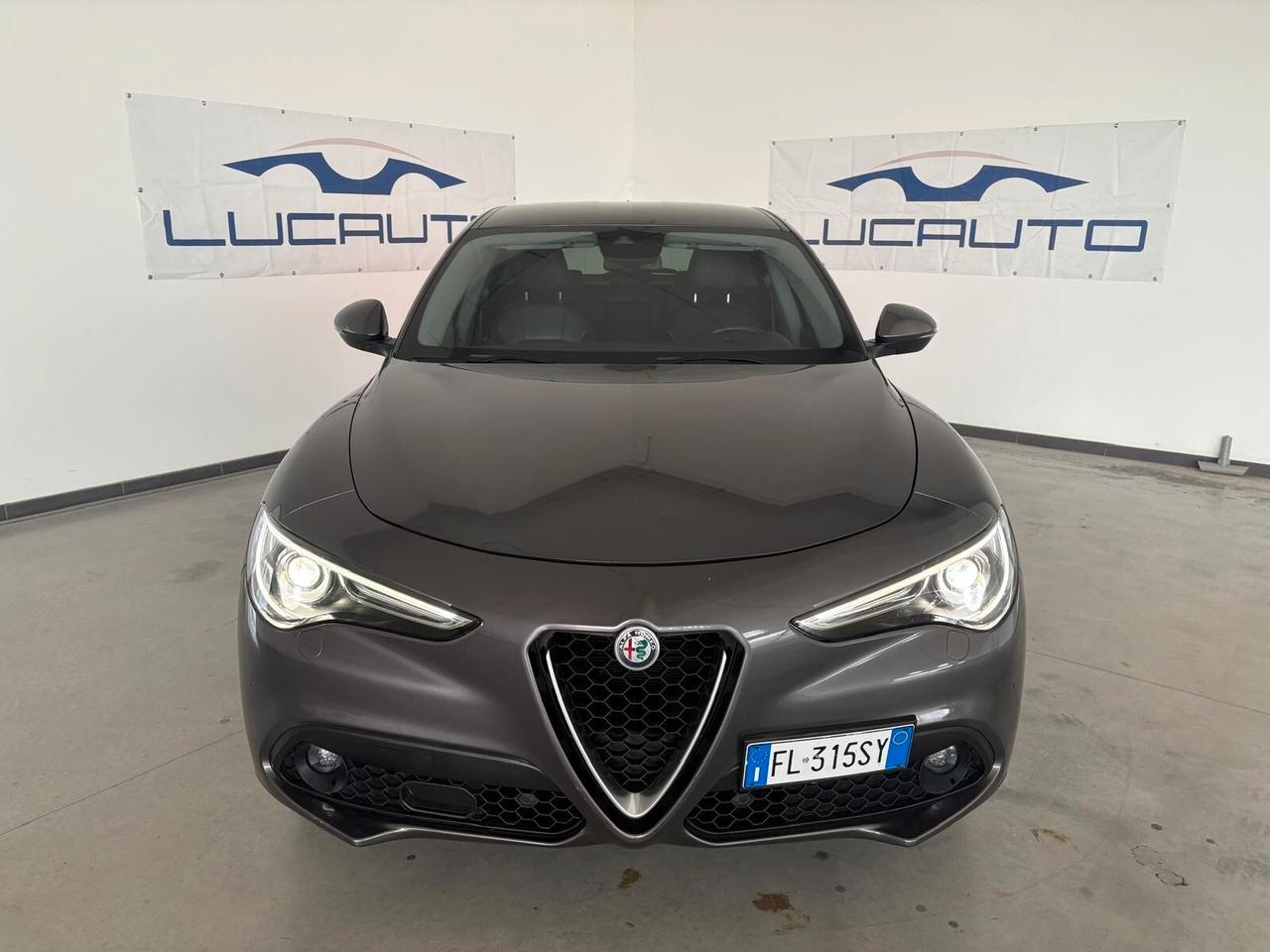 Alfa Romeo Stelvio 2.2 Turbodiesel 210 CV AT8 Q4 Super