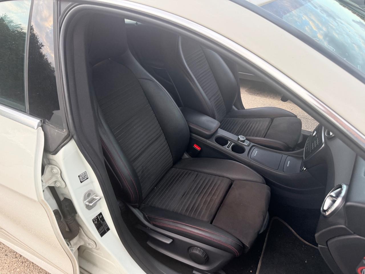Mercedes-benz CLA 200 d Automatic Premium