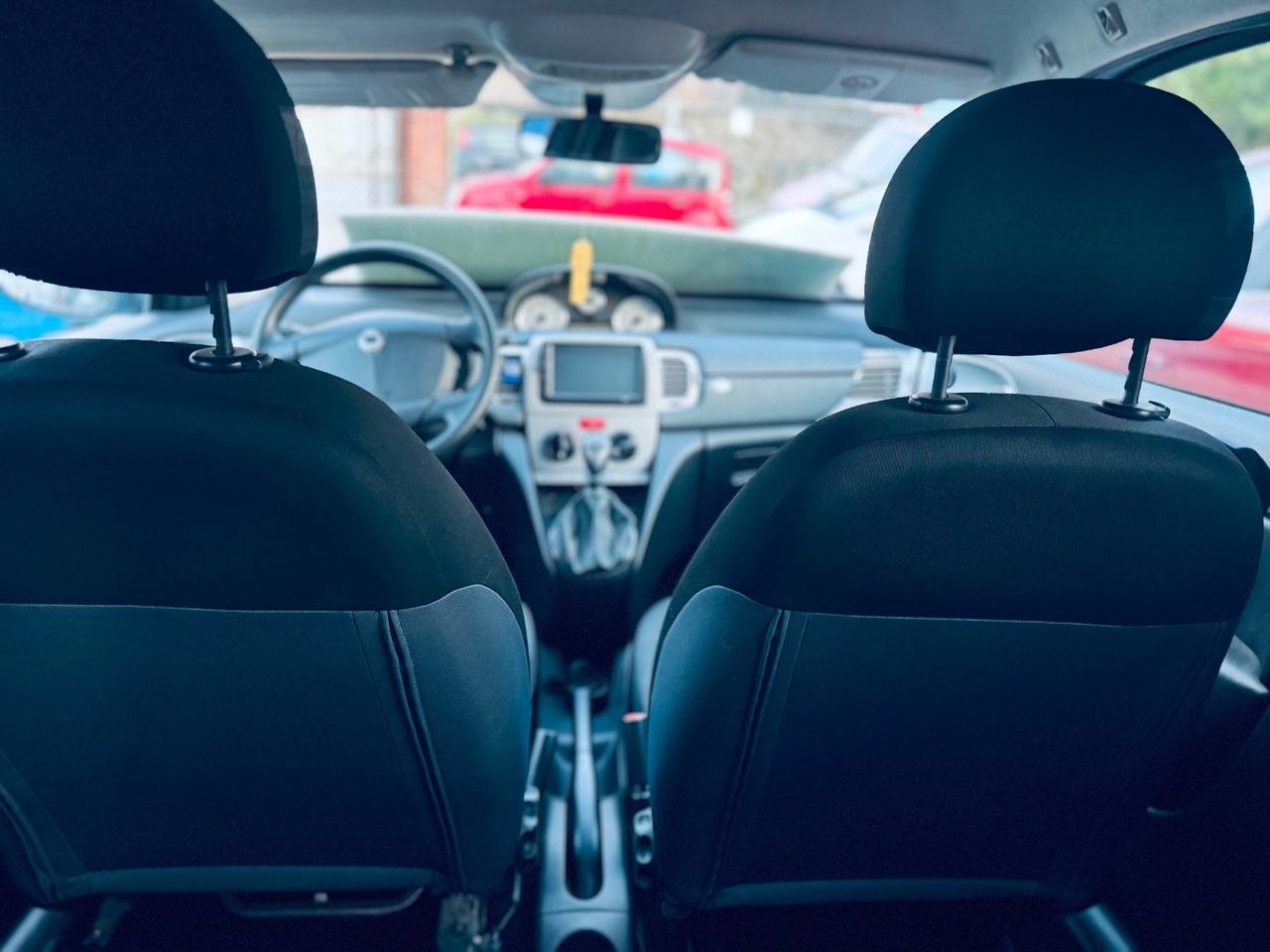Lancia Ypsilon 1.2 Argento adatta neopatentati