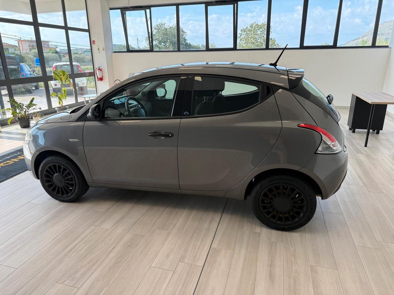 Lancia Ypsilon 1.2 GPL Ecochic Gold 69 CV 5 porte