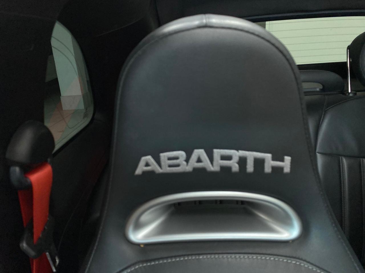 Abarth 595 C 1.4 Turbo T-Jet 160 CV Pista