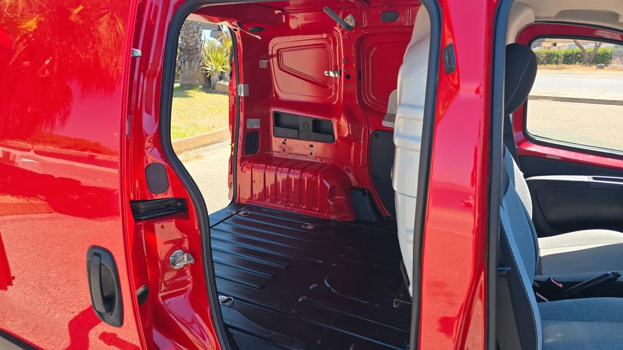 Fiat Fiorino 1.3 MJT 95CV Cargo Adventure