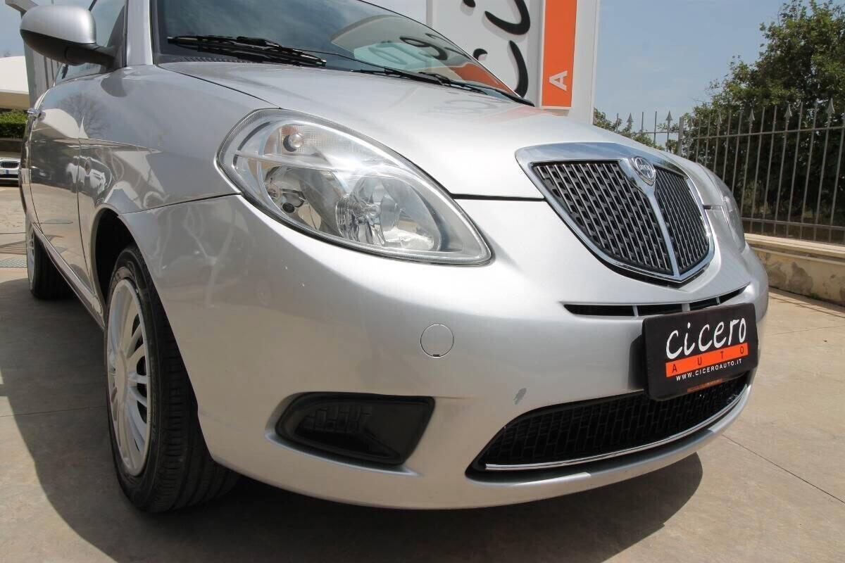 Lancia Ypsilon 1.3 MJT 75 CV New Oro|84000KM|2011