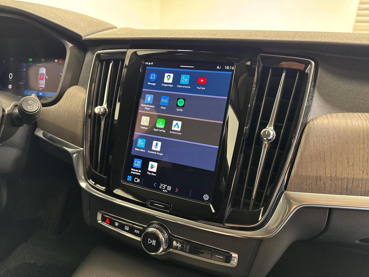 Volvo V90 Cross Country 2.0 b4 Business Pro awd