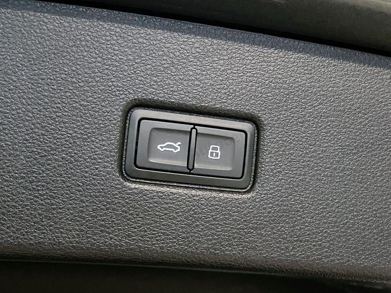 Audi Q5 Sportback 40 tdi Black Line quattro 204cv s-tronic