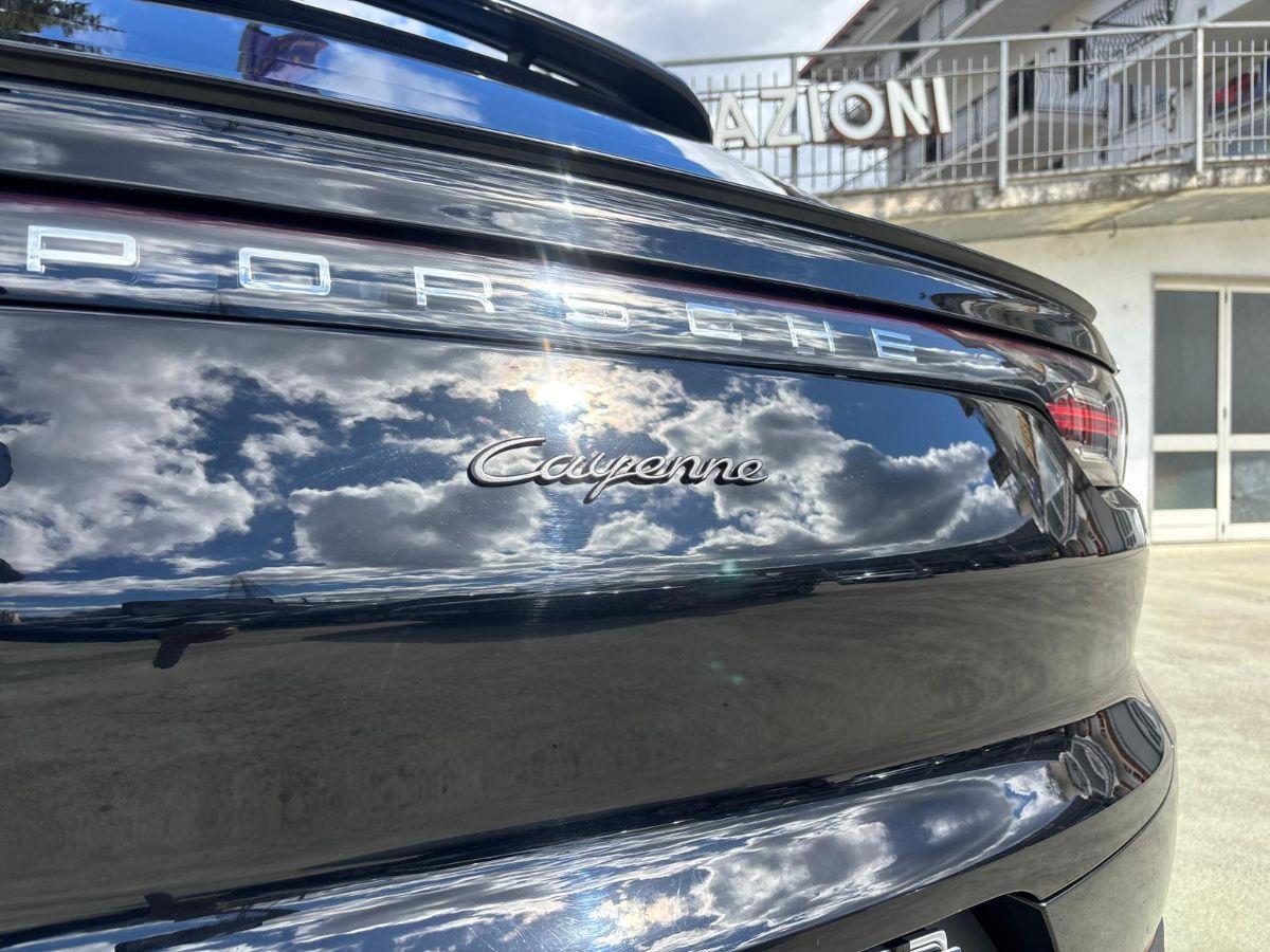 PORSCHE - Cayenne - 3.0 V6