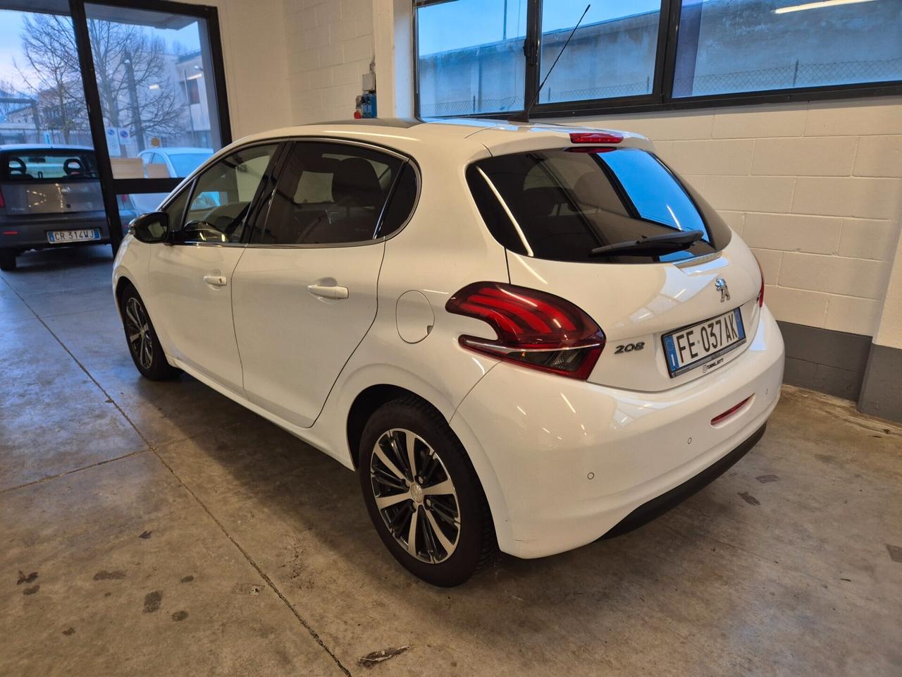 Peugeot 208 BlueHDi 100 5 porte GT Line PERFETTA