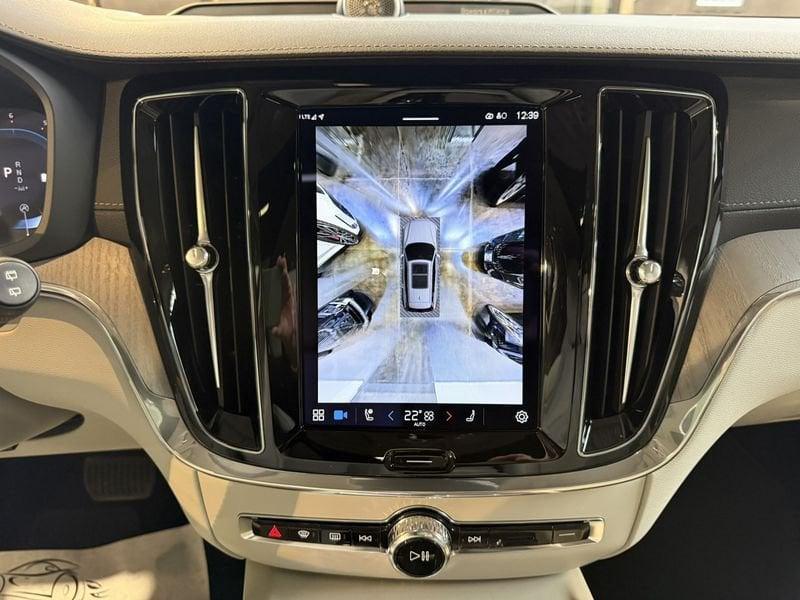 Volvo V60 Cross Country V60 Cross Country B4 (d) AWD automatico Ultimate