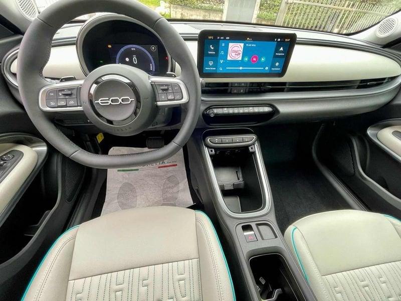 FIAT 600 Hybrid 145 CV DCT MHEV La Prima - KM0