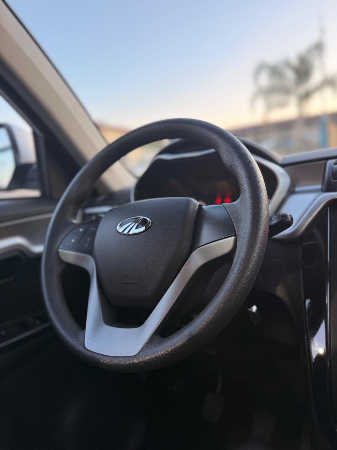 Mahindra KUV100 1.2 VVT M-Bifuel(GPL) K8