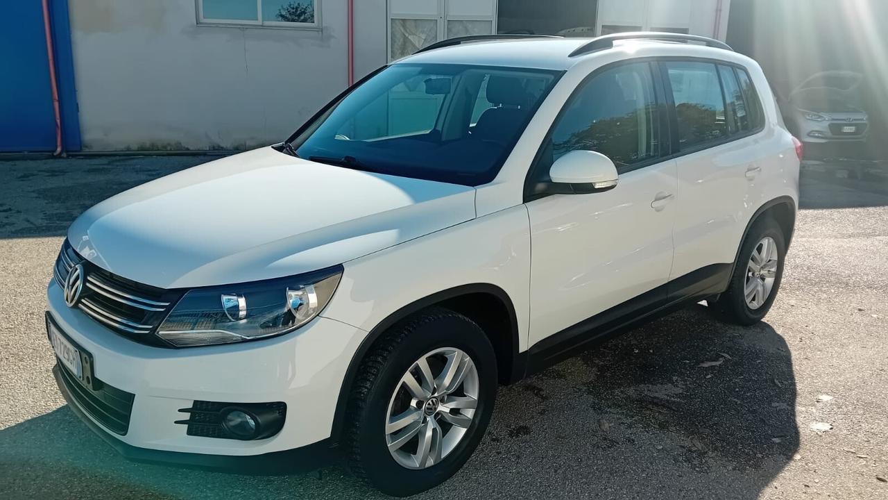 Volkswagen tiguan 2.0 tdi- full-2015