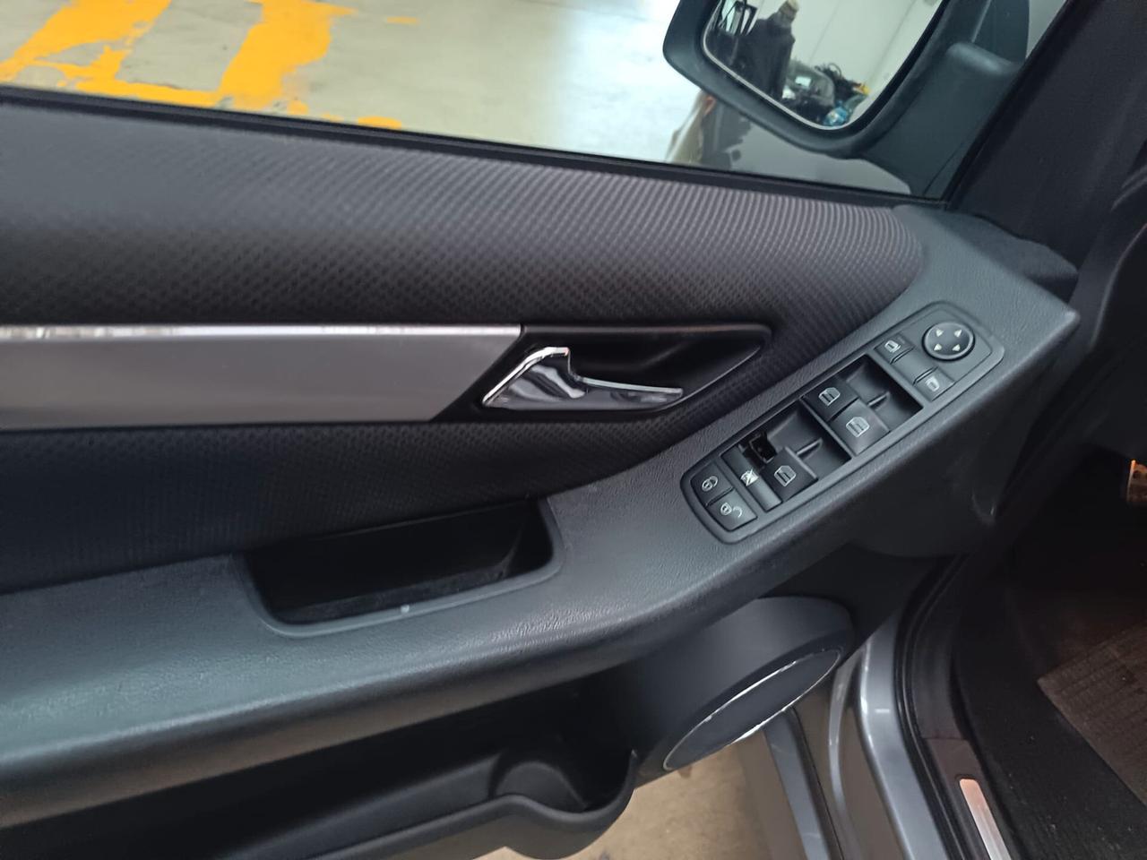 Mercedes-benz B 200 CDI 2010 103kW