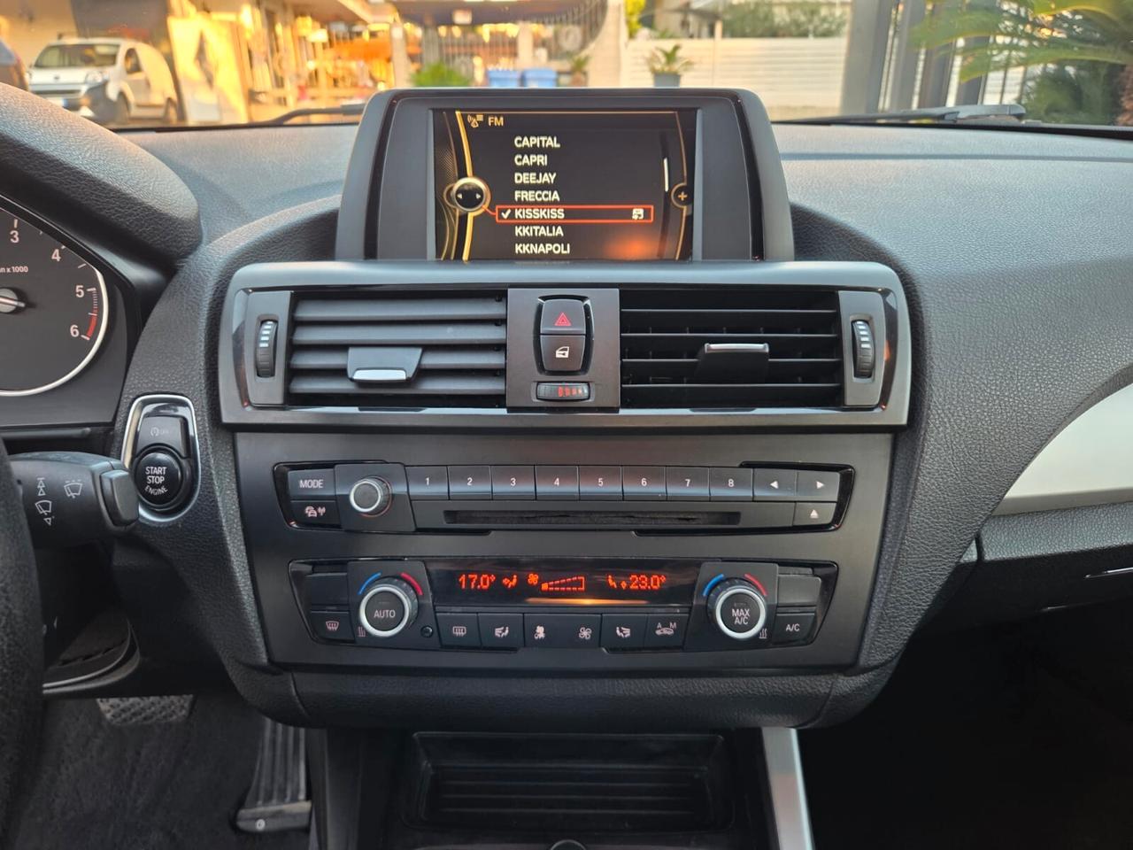 Bmw 118 118d 5p. Urban