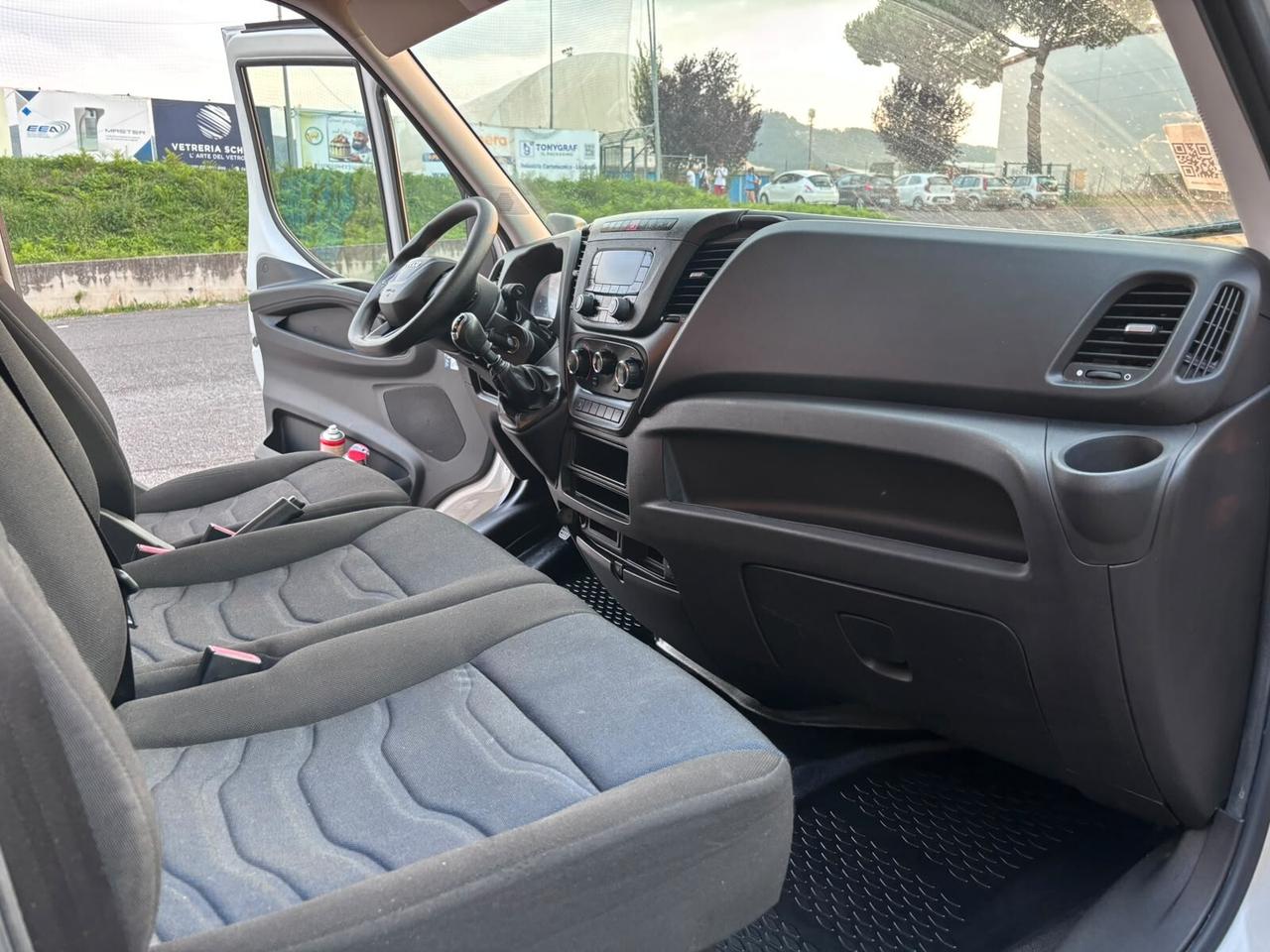 IVECO DAILY 35 S 12 H2