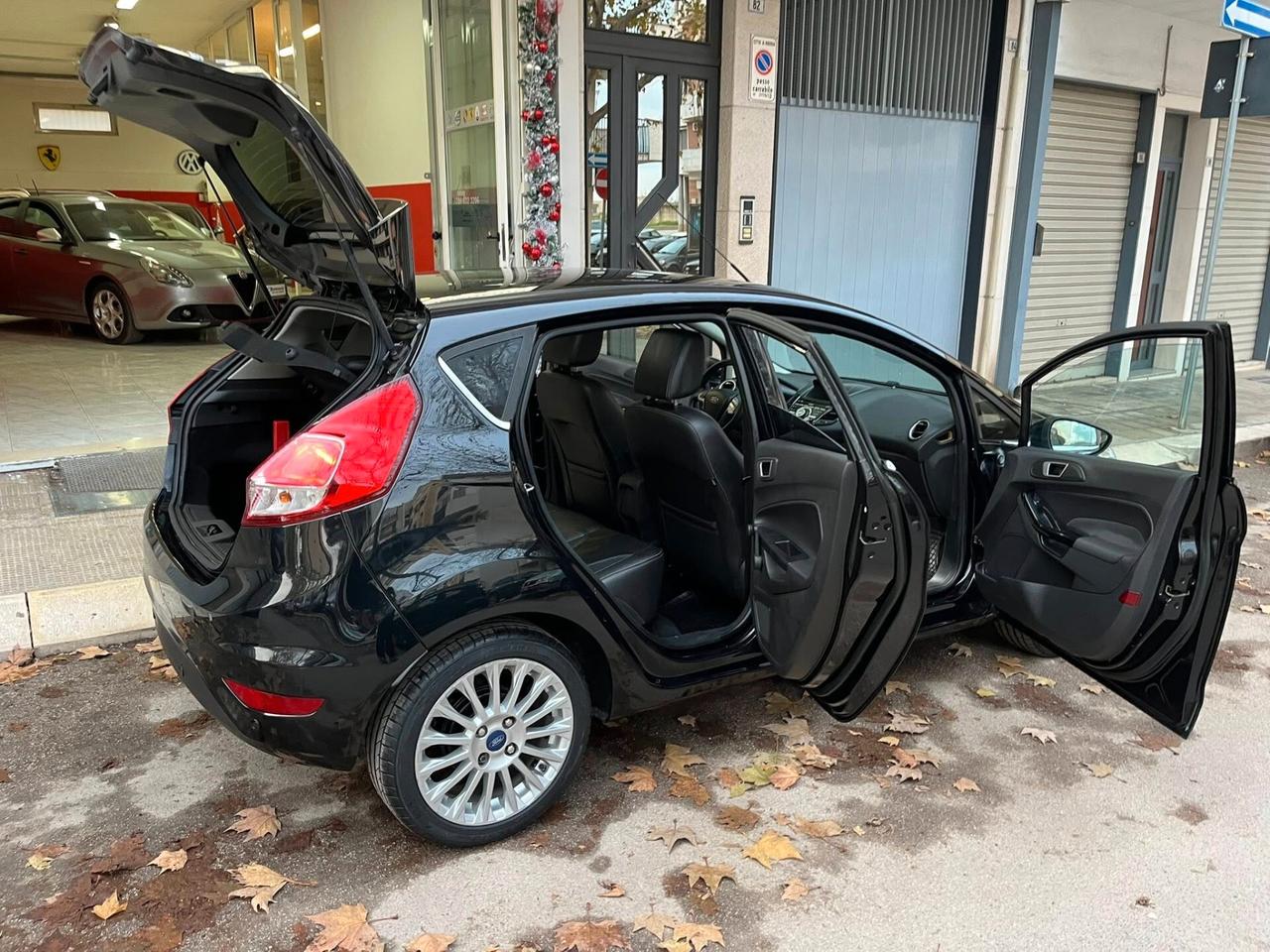 Ford Fiesta 1.5 TDCi 75CV 5 porte Titanium