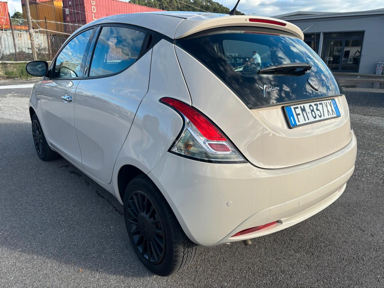 Lancia Ypsilon 1.2 69 CV 5 porte