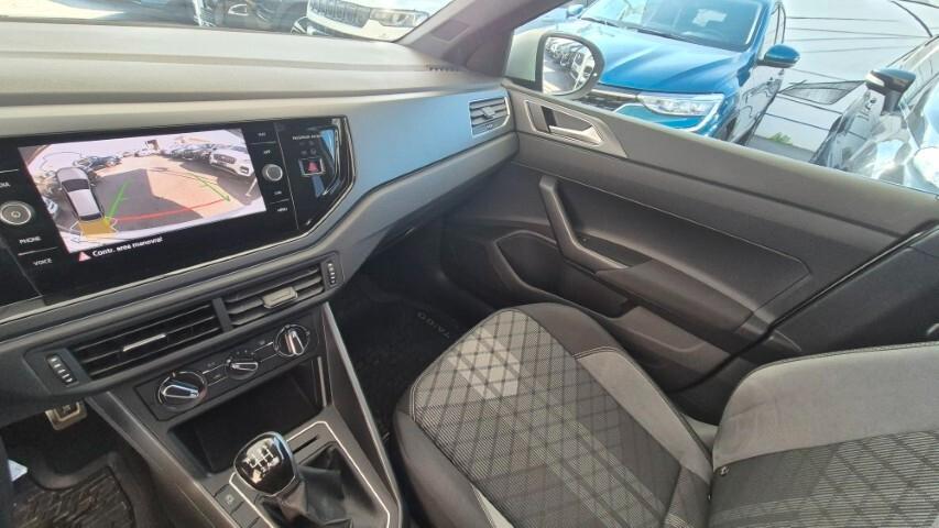 Volkswagen Taigo 1.0 TSI 110 CV R-Line (TETTO APRIBILE) - 2022