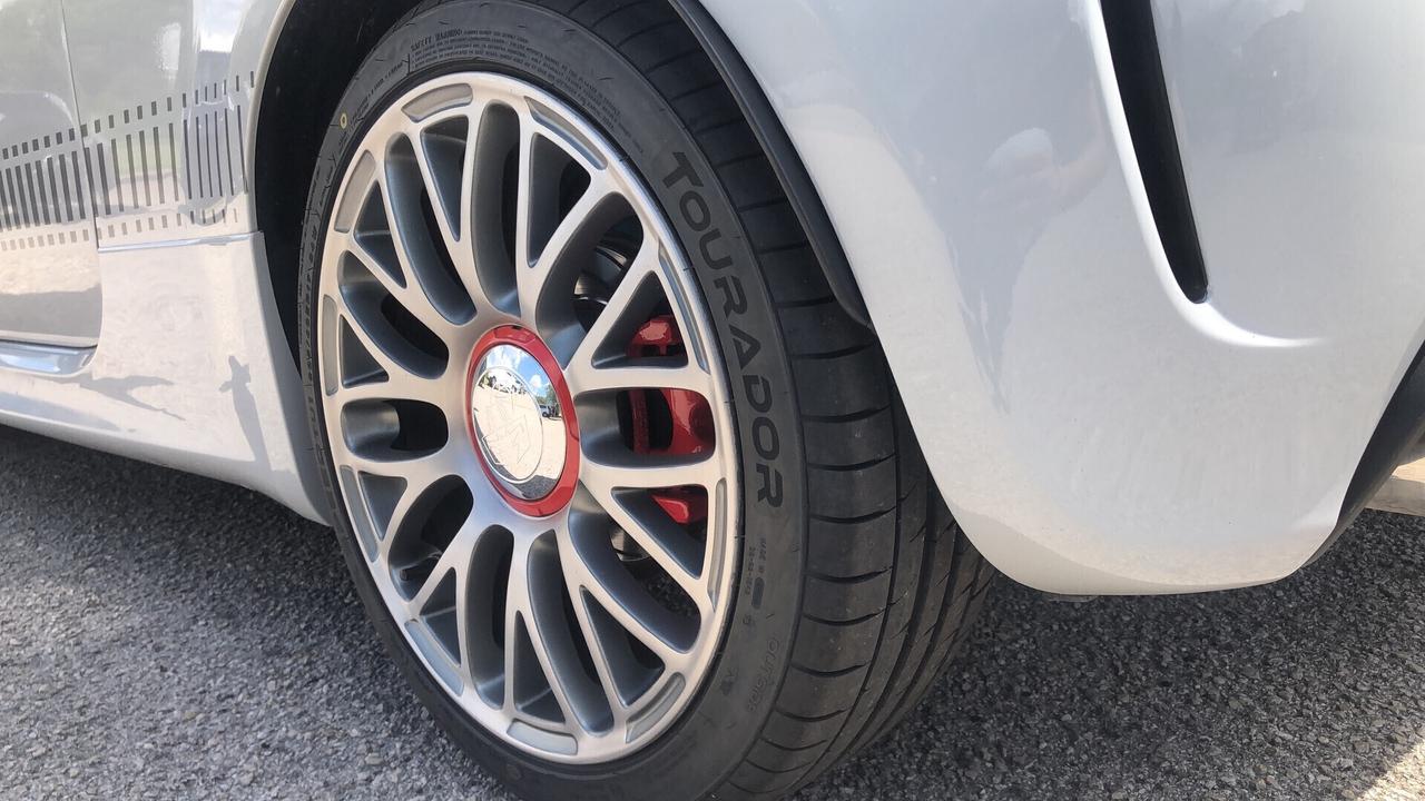 Abarth 500 C 1.4 Turbo T-Jet